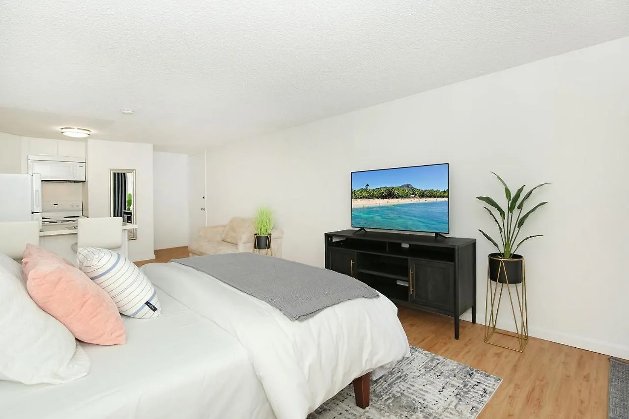 Oahu Tradewinds Plaza 601 Condo Honolulu Apartment